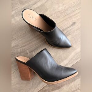 ABOUND Elegant Black Mules with Wooden Heel